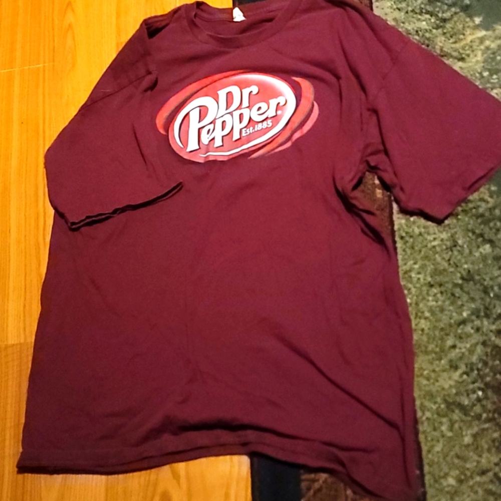 Men's Dr. Pepper tee size L